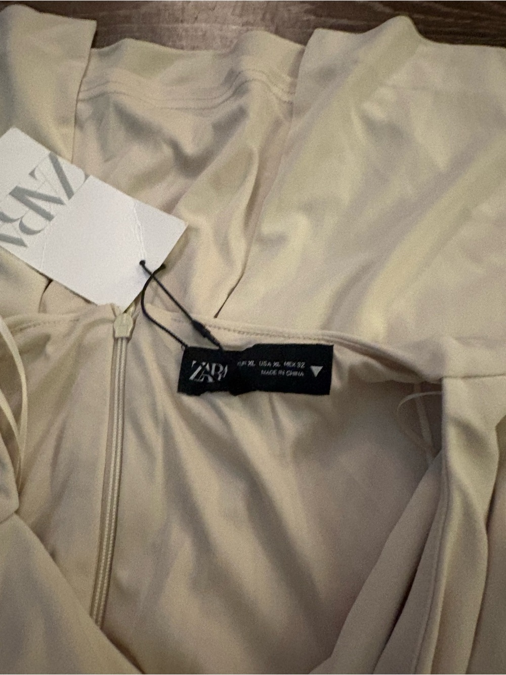 NWT Zara Conch Shell dress in beige. Size XL - Picture 9 of 9
